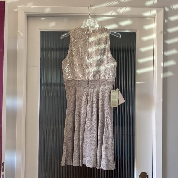 Kay Unger cocktail/ evening gown - Picture 2 of 4